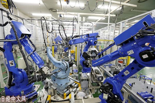 外資企業加速在華布局 從顯示技術到智能機器人，高科技工廠引領產業升級