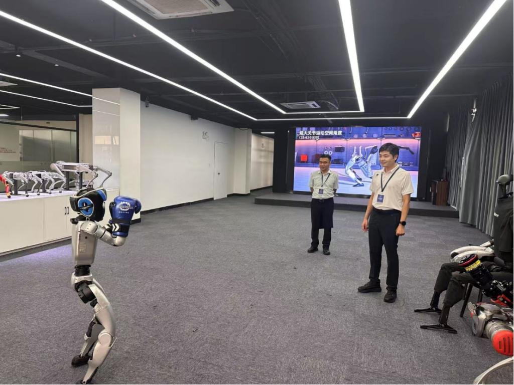 院長蘇謙帶隊(duì)赴杭州前沿科技企業(yè)調(diào)研智能機(jī)器人銷售合作
